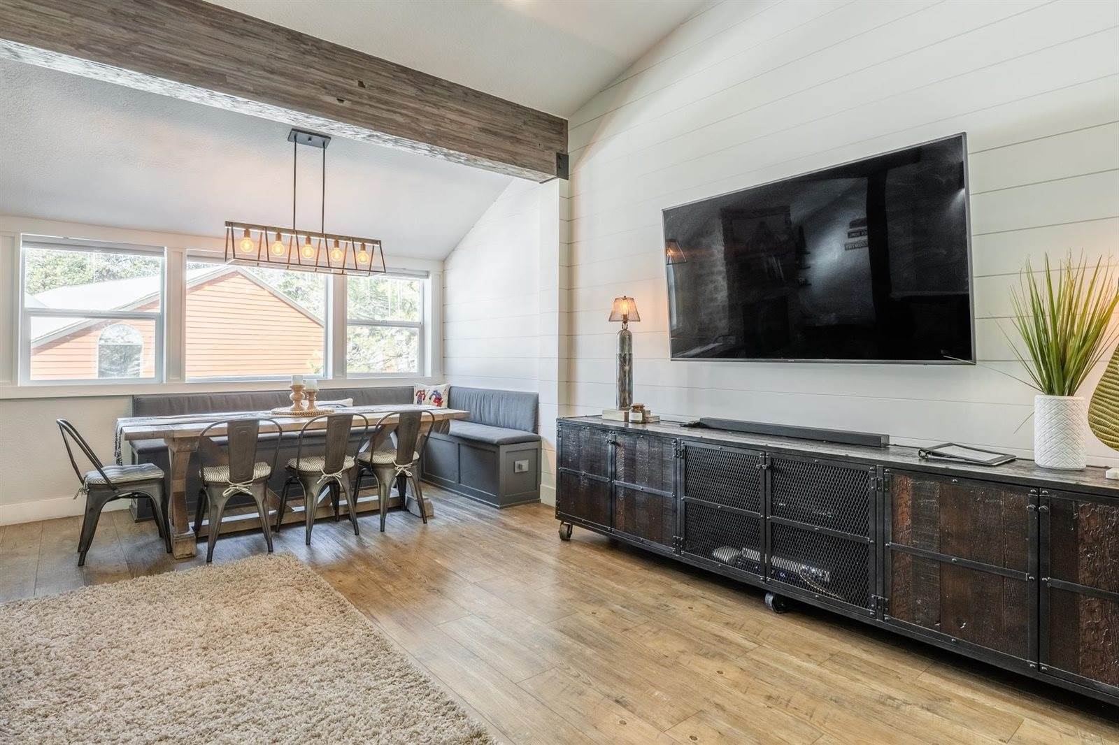 91 Lakeview Blvd #8-S, Mammoth Lakes, CA 93546