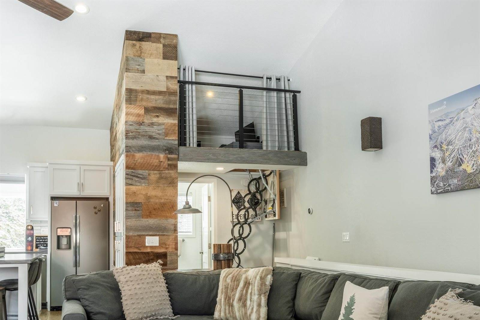 91 Lakeview Blvd #8-S, Mammoth Lakes, CA 93546