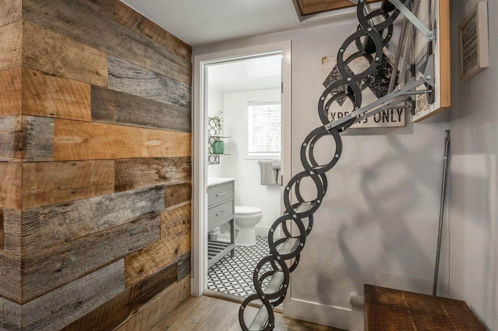 91 Lakeview Blvd #8-S, Mammoth Lakes, CA 93546