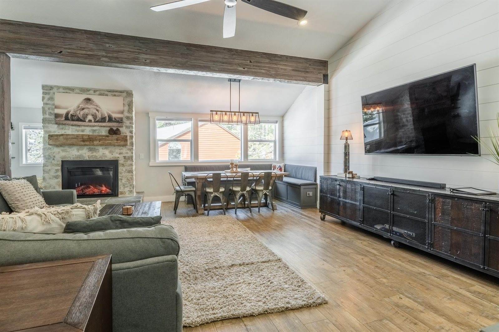 91 Lakeview Blvd #8-S, Mammoth Lakes, CA 93546