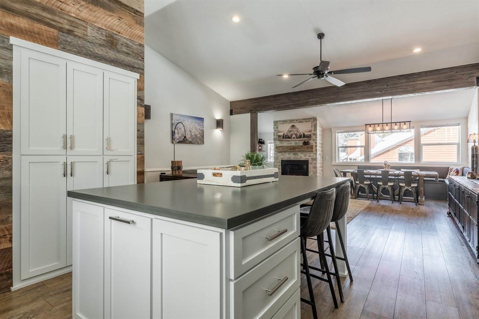 91 Lakeview Blvd #8-S, Mammoth Lakes, CA 93546
