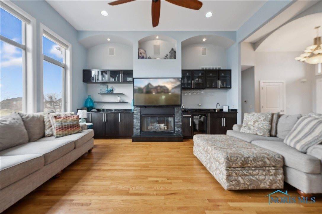 5619 Golden Pond Lane, Sylvania, OH 43560