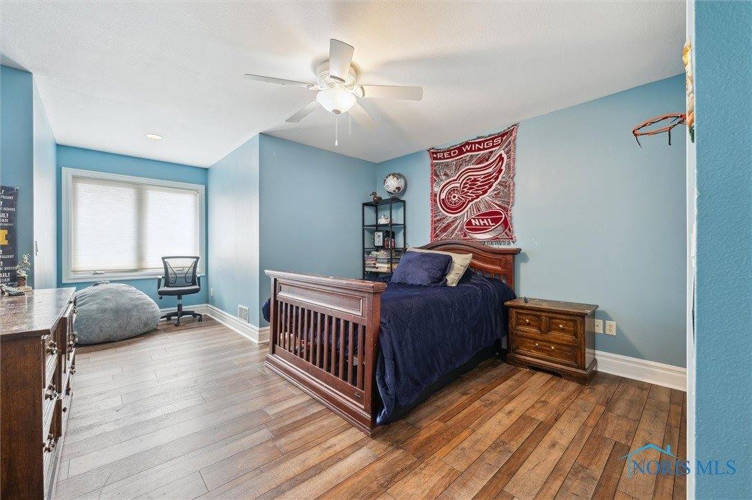 5619 Golden Pond Lane, Sylvania, OH 43560