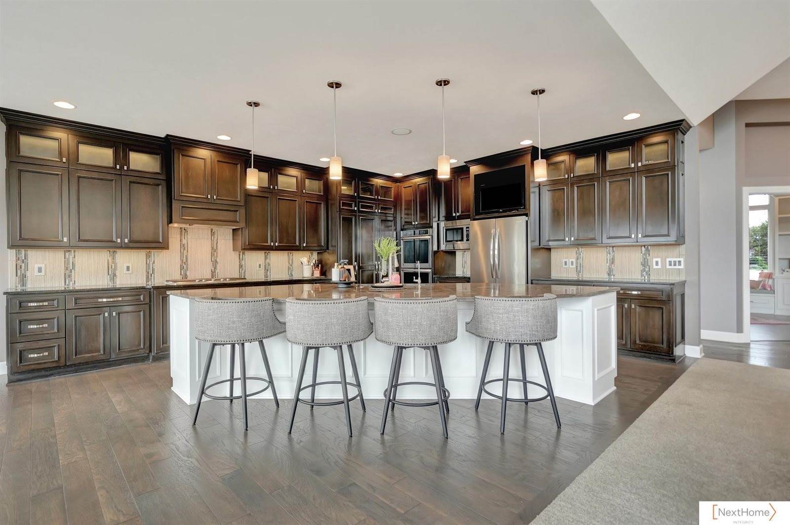 3211 West Covered Bridge Drive, Lincoln, NE 68523