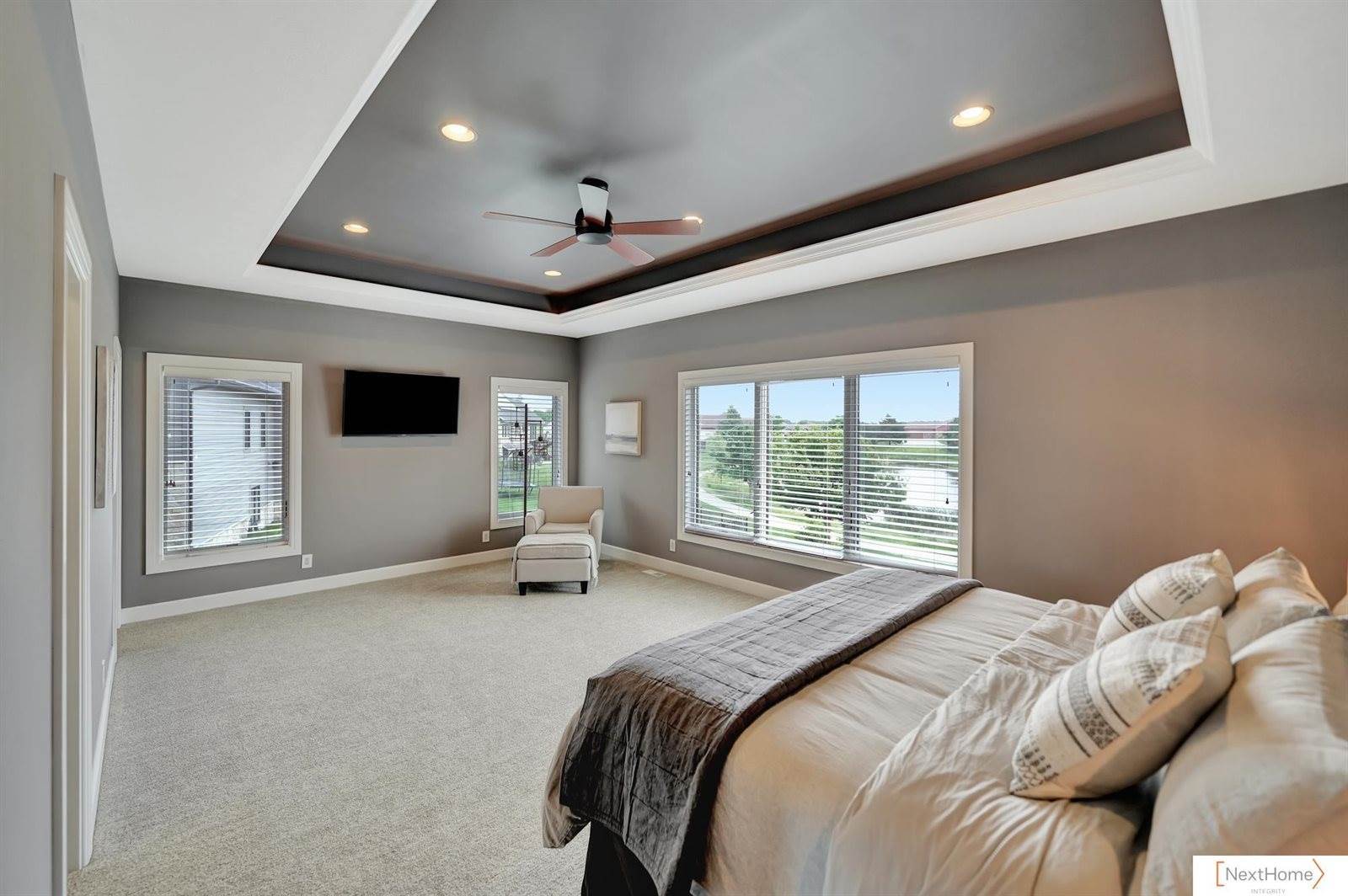 3211 West Covered Bridge Drive, Lincoln, NE 68523