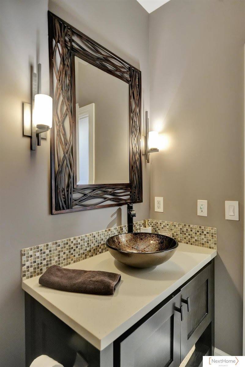 3211 West Covered Bridge Drive, Lincoln, NE 68523