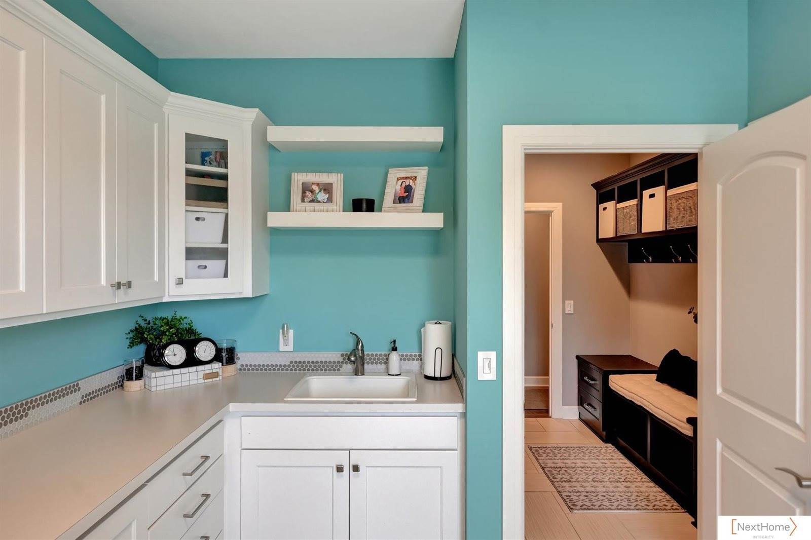 3211 West Covered Bridge Drive, Lincoln, NE 68523