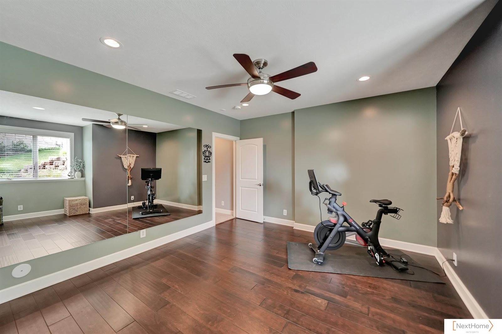 3211 West Covered Bridge Drive, Lincoln, NE 68523