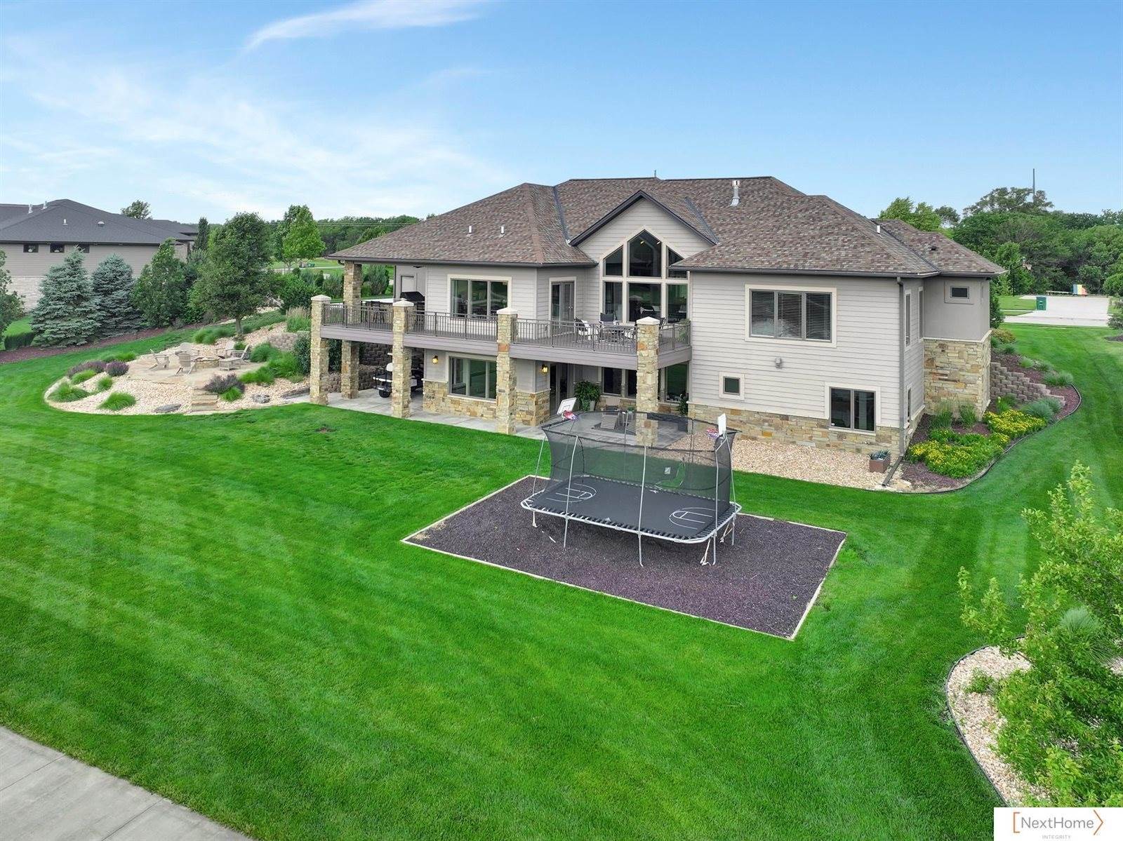 3211 West Covered Bridge Drive, Lincoln, NE 68523