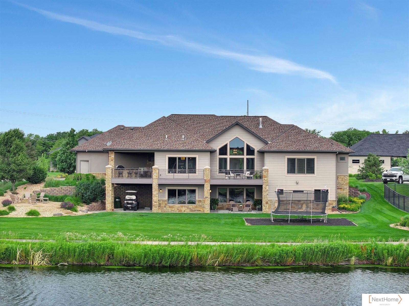 3211 West Covered Bridge Drive, Lincoln, NE 68523