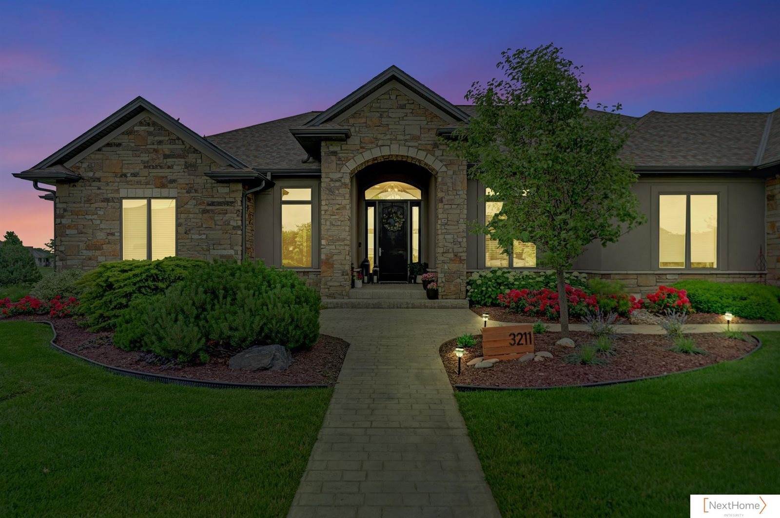 3211 West Covered Bridge Drive, Lincoln, NE 68523