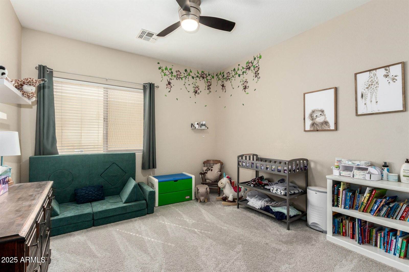 4610 South Hassett Circle, Mesa, AZ 85212