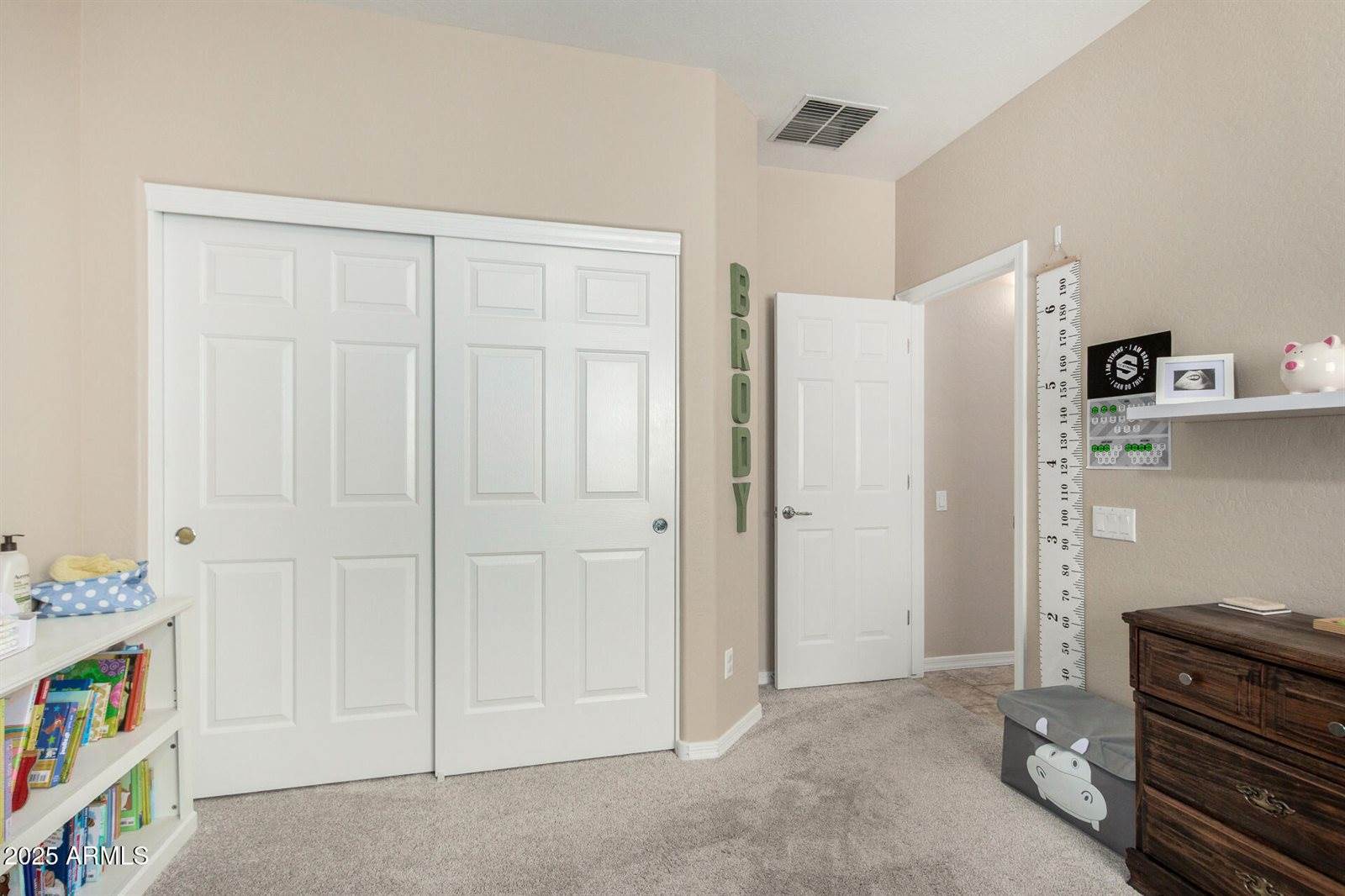 4610 South Hassett Circle, Mesa, AZ 85212