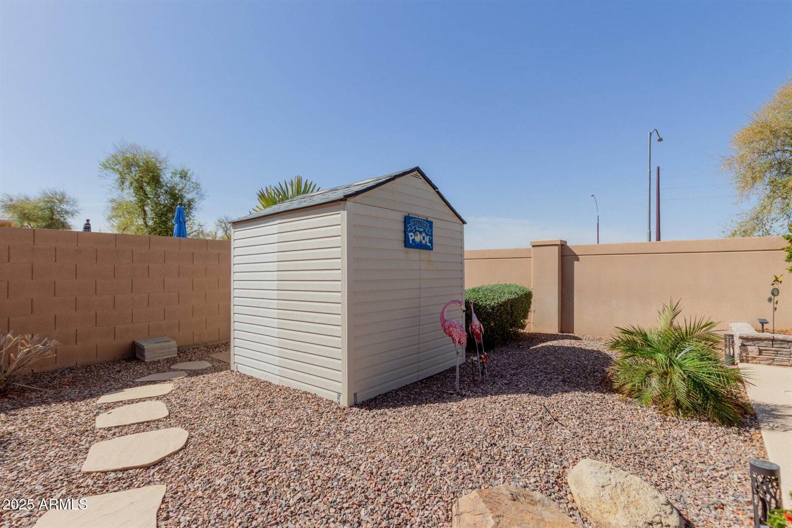 4610 South Hassett Circle, Mesa, AZ 85212