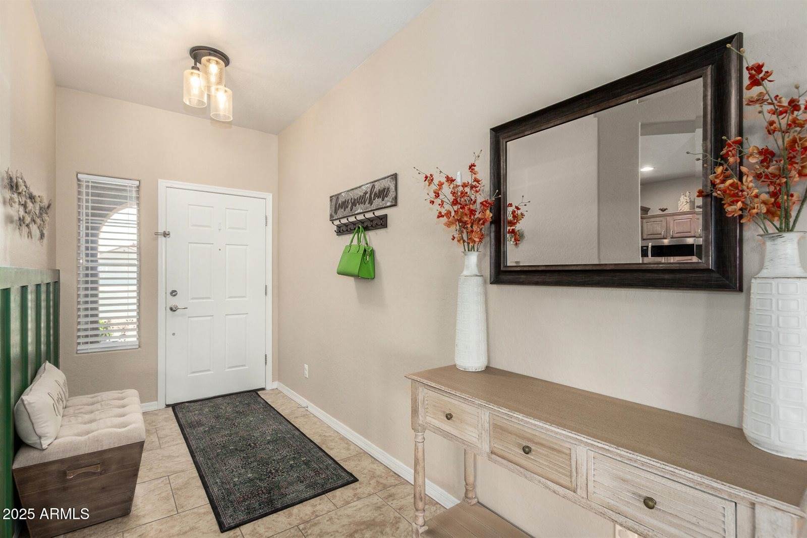4610 South Hassett Circle, Mesa, AZ 85212