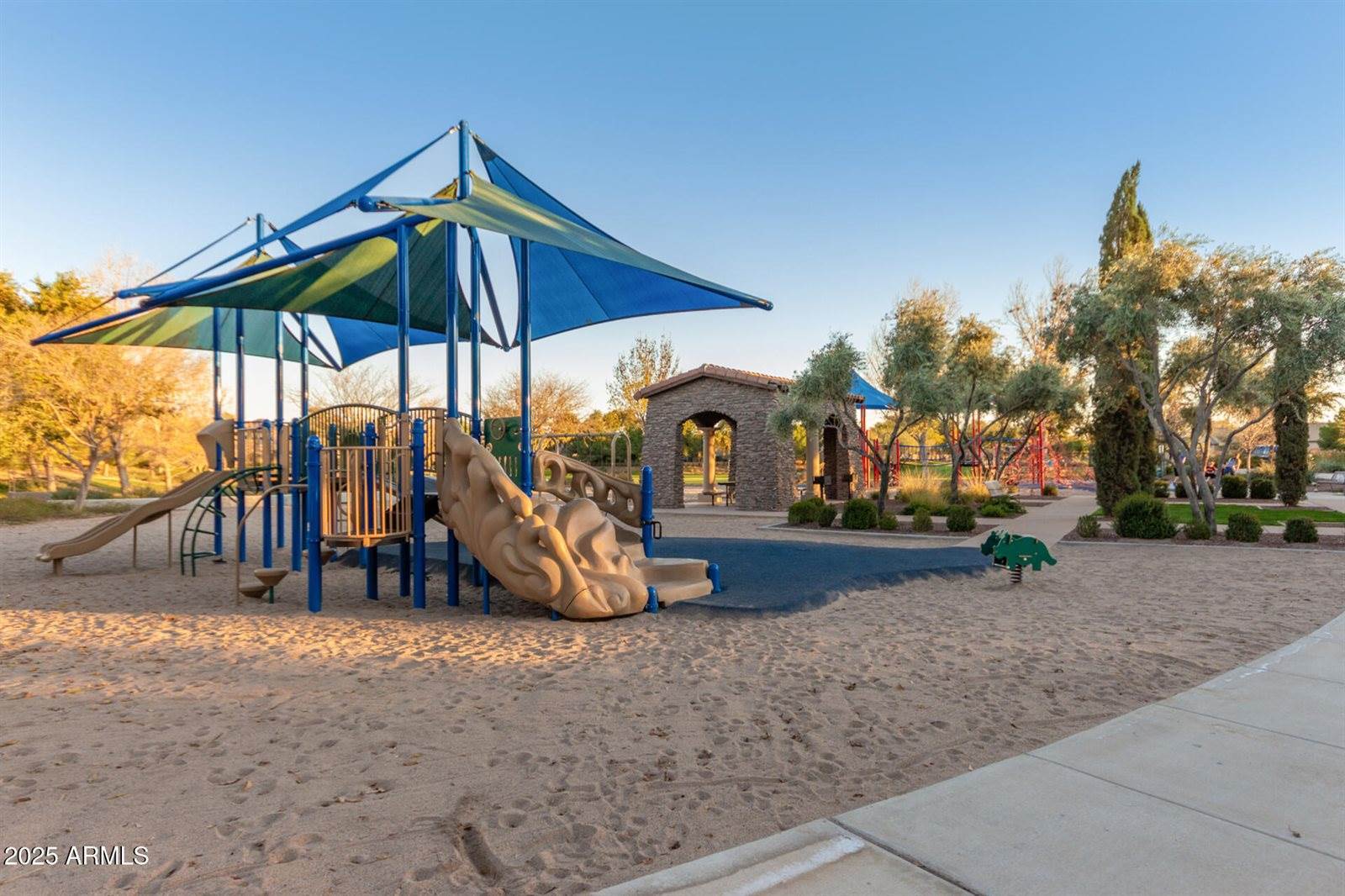 4610 South Hassett Circle, Mesa, AZ 85212