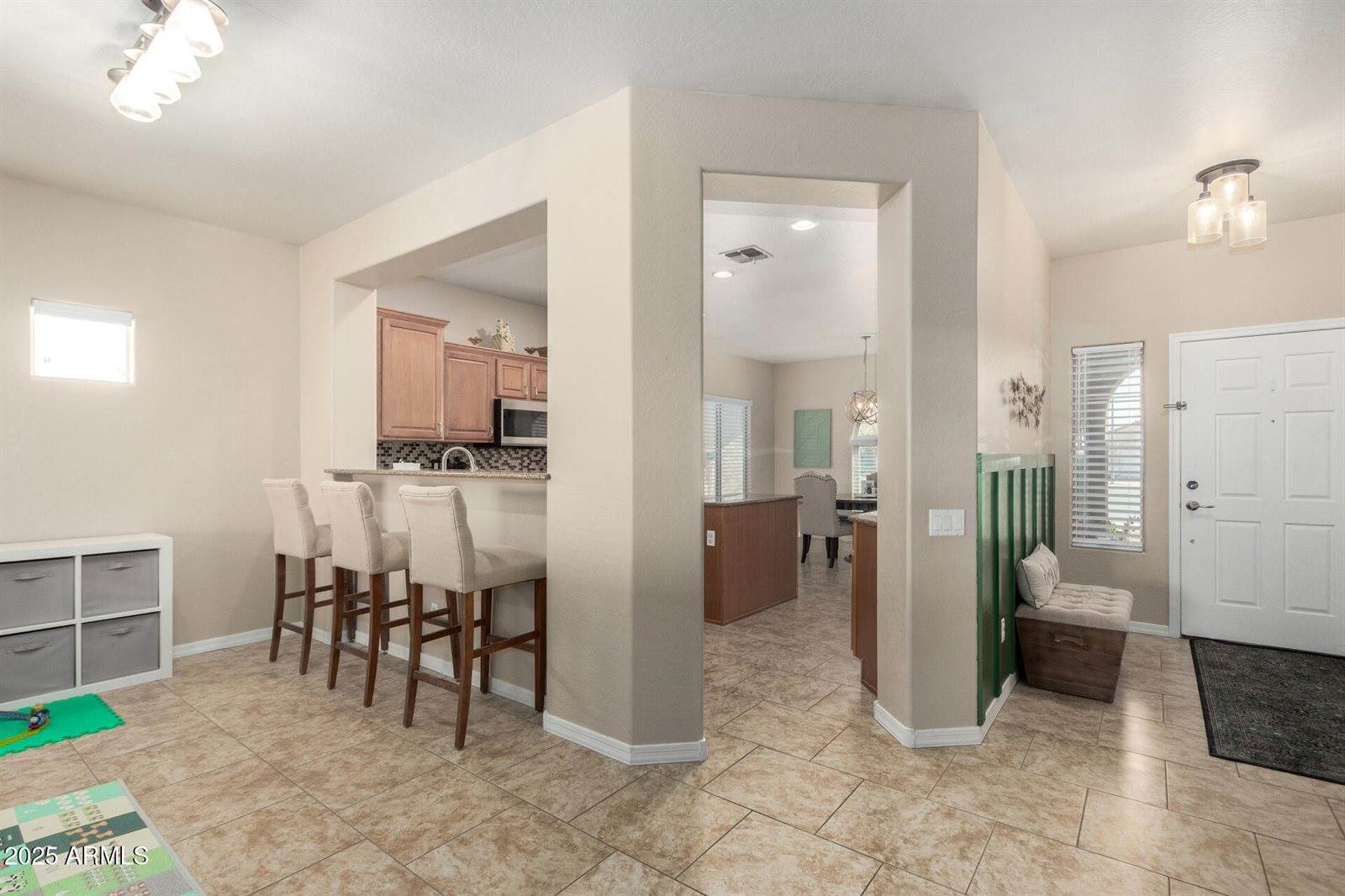 4610 South Hassett Circle, Mesa, AZ 85212