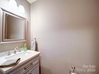 8509 Piccone Brook Lane, Charlotte, NC 28216