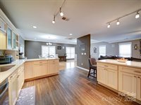 8509 Piccone Brook Lane, Charlotte, NC 28216