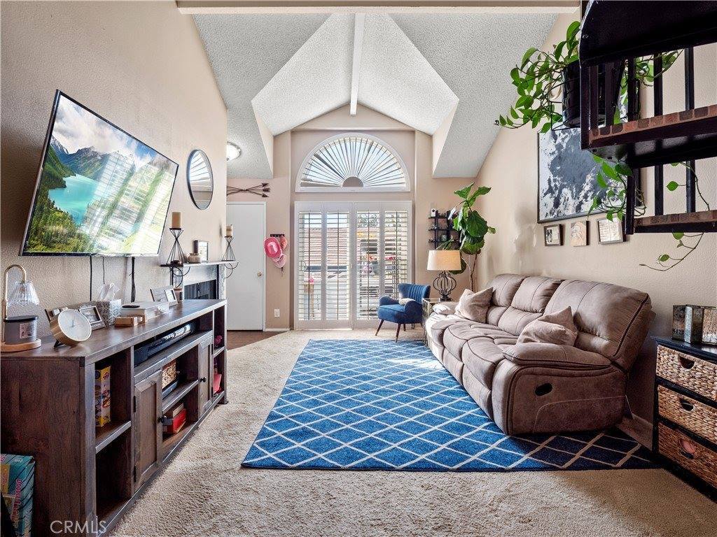 20345 Rue Crevier, Canyon Country, CA 91351