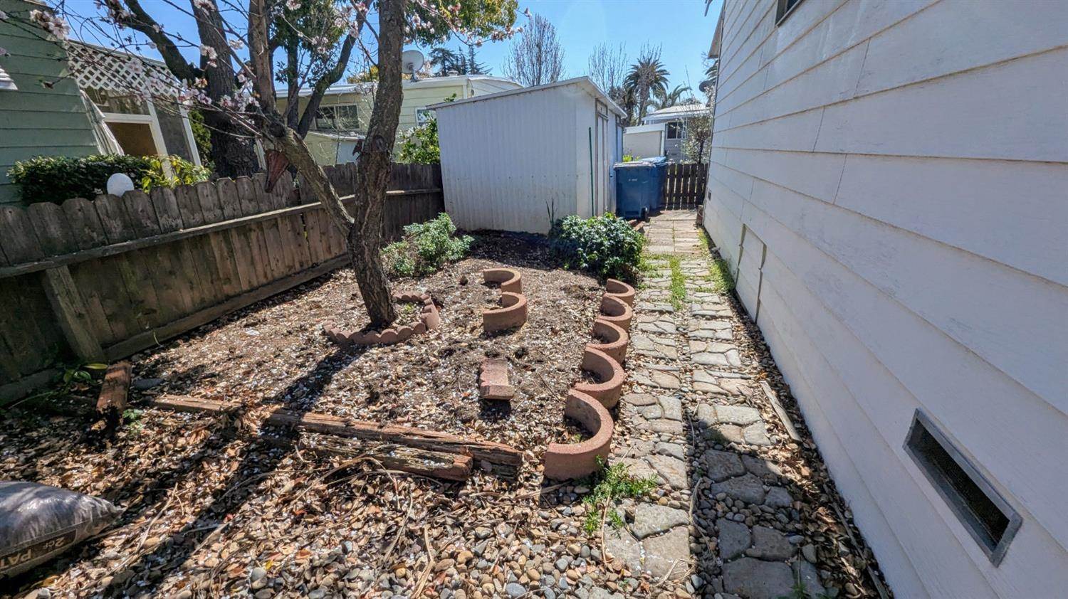 192 Whispering Pines Drive, Rancho Cordova, CA 95670