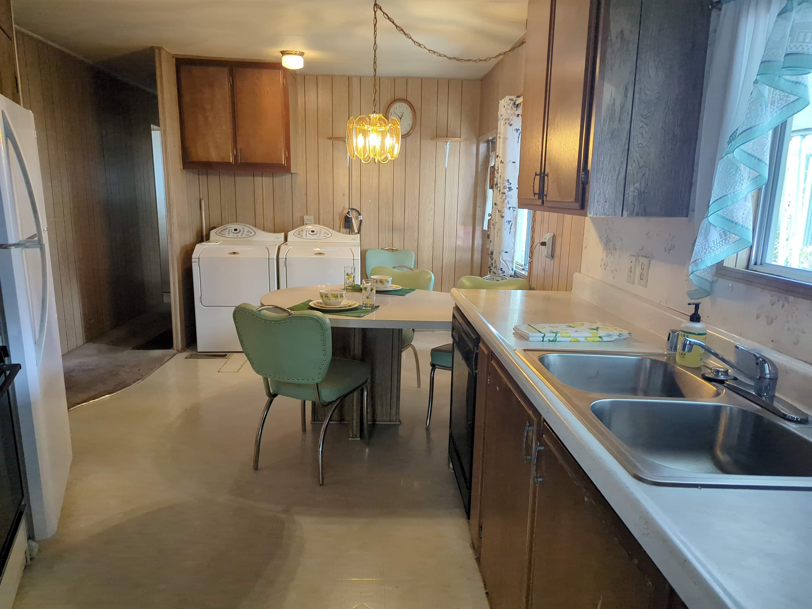 192 Whispering Pines Drive, Rancho Cordova, CA 95670