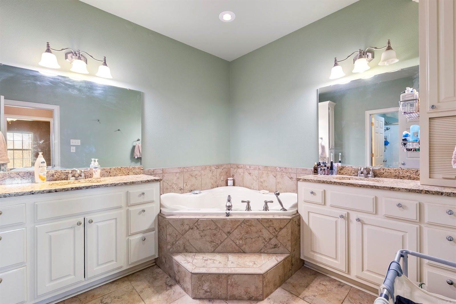 11 Hoggard Lane, Enola, AR 72047