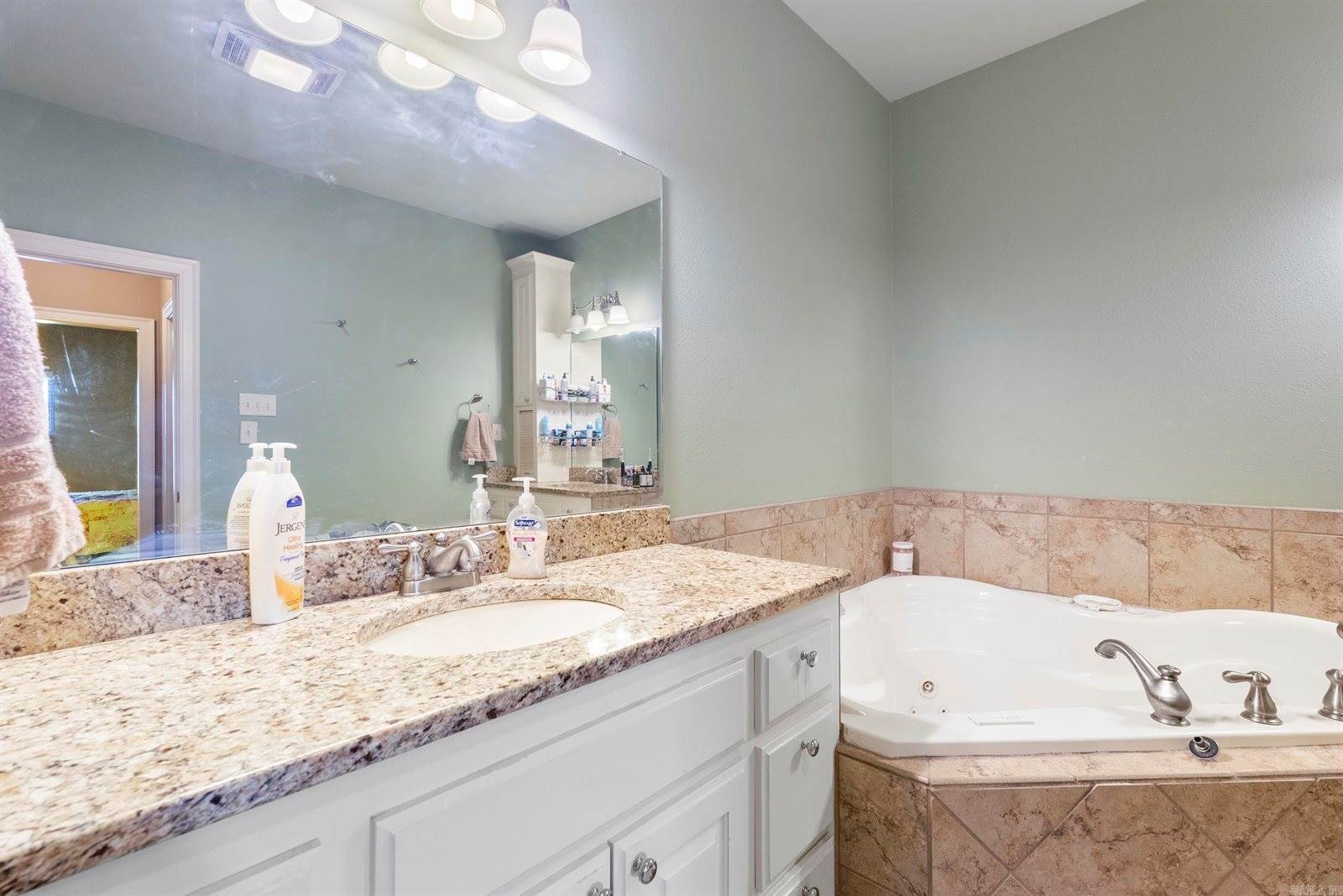 11 Hoggard Lane, Enola, AR 72047