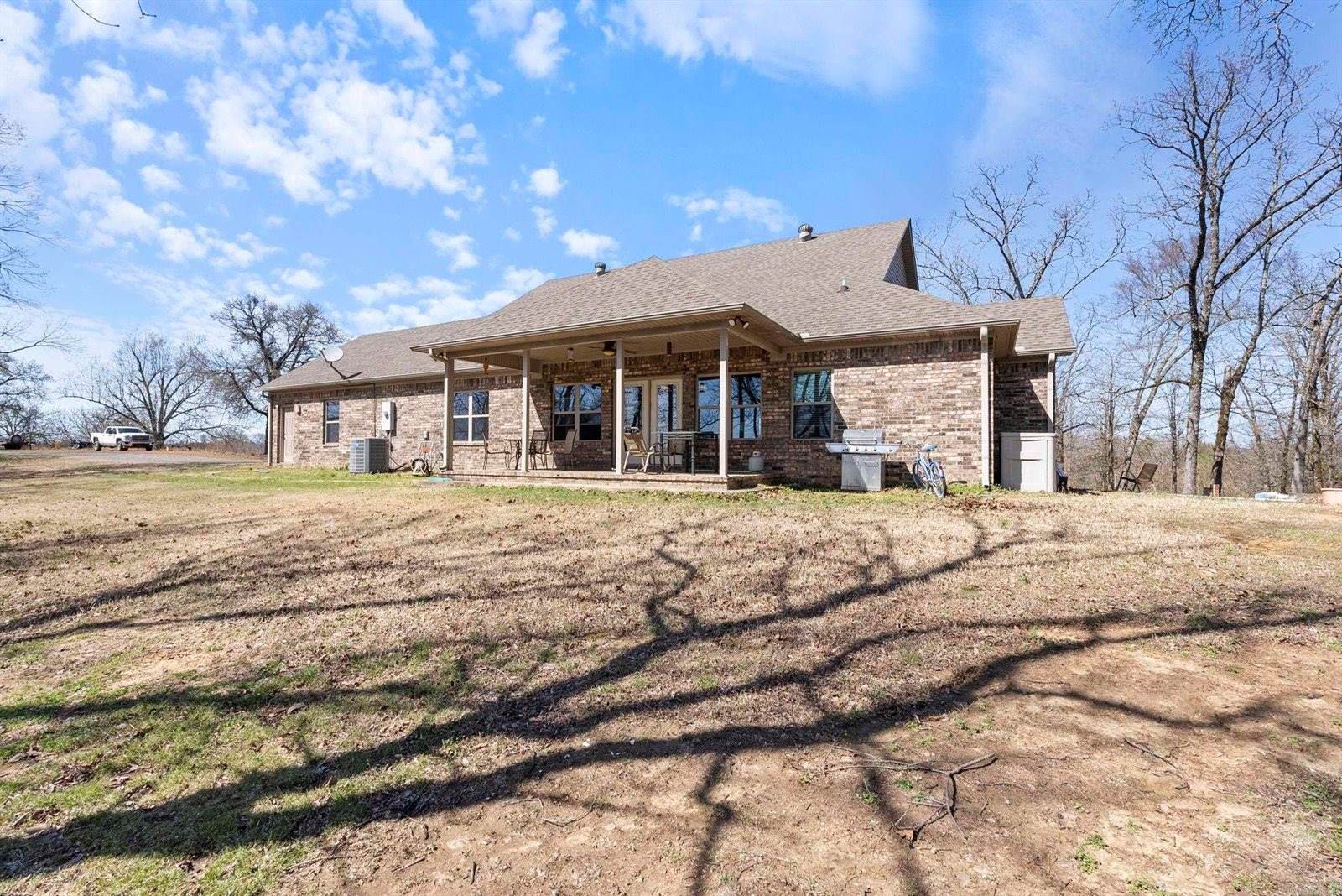 11 Hoggard Lane, Enola, AR 72047