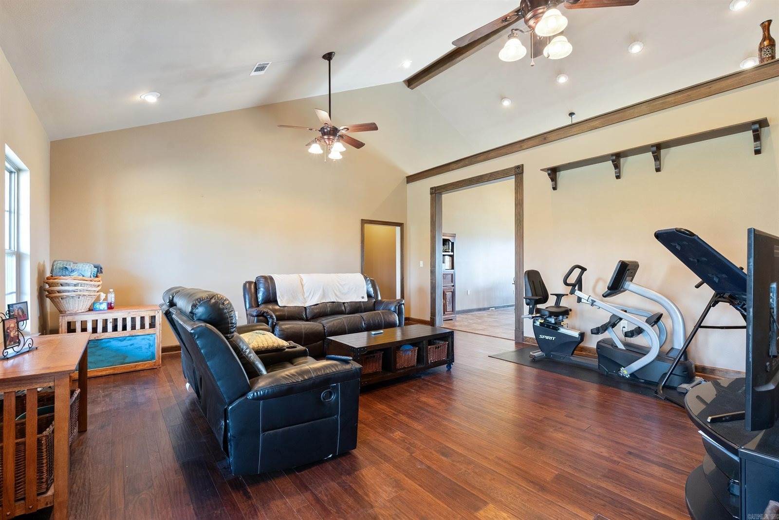 11 Hoggard Lane, Enola, AR 72047