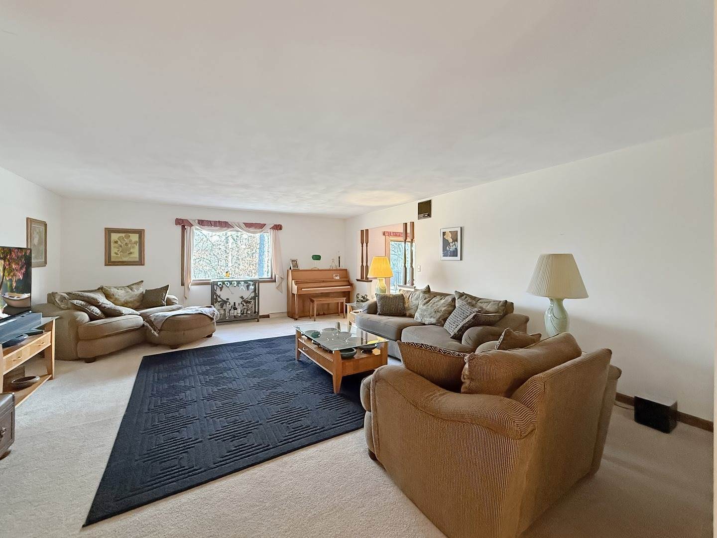2027 Burd Haven, Freeport, IL 61032