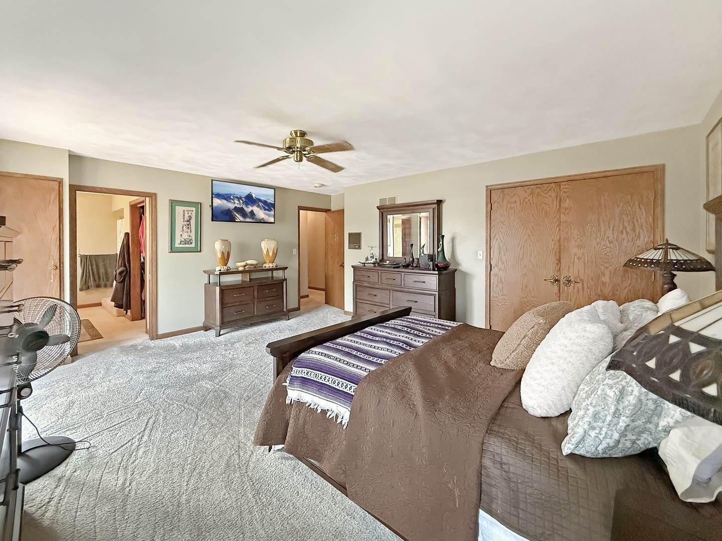 2027 Burd Haven, Freeport, IL 61032