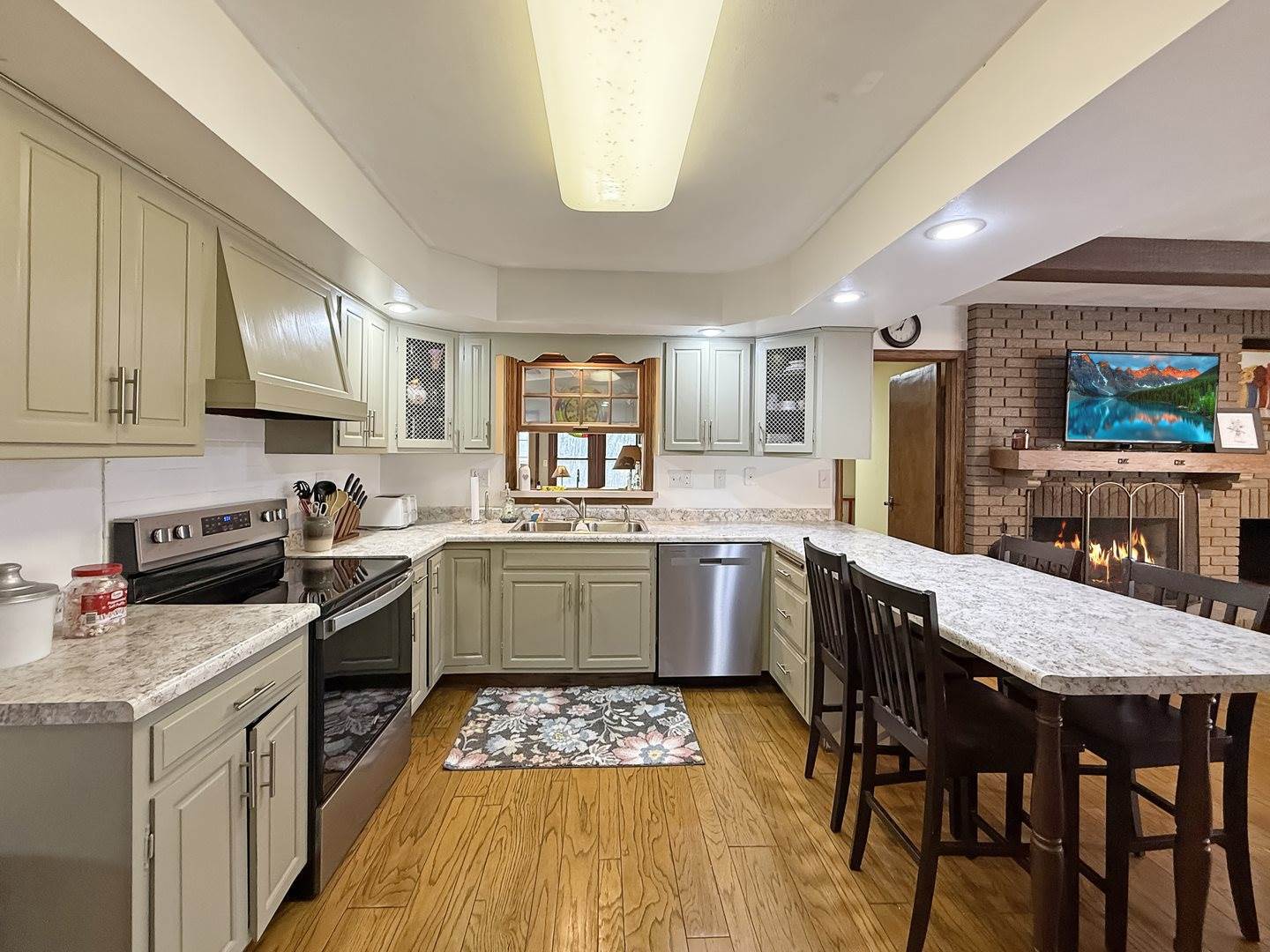 2027 Burd Haven, Freeport, IL 61032