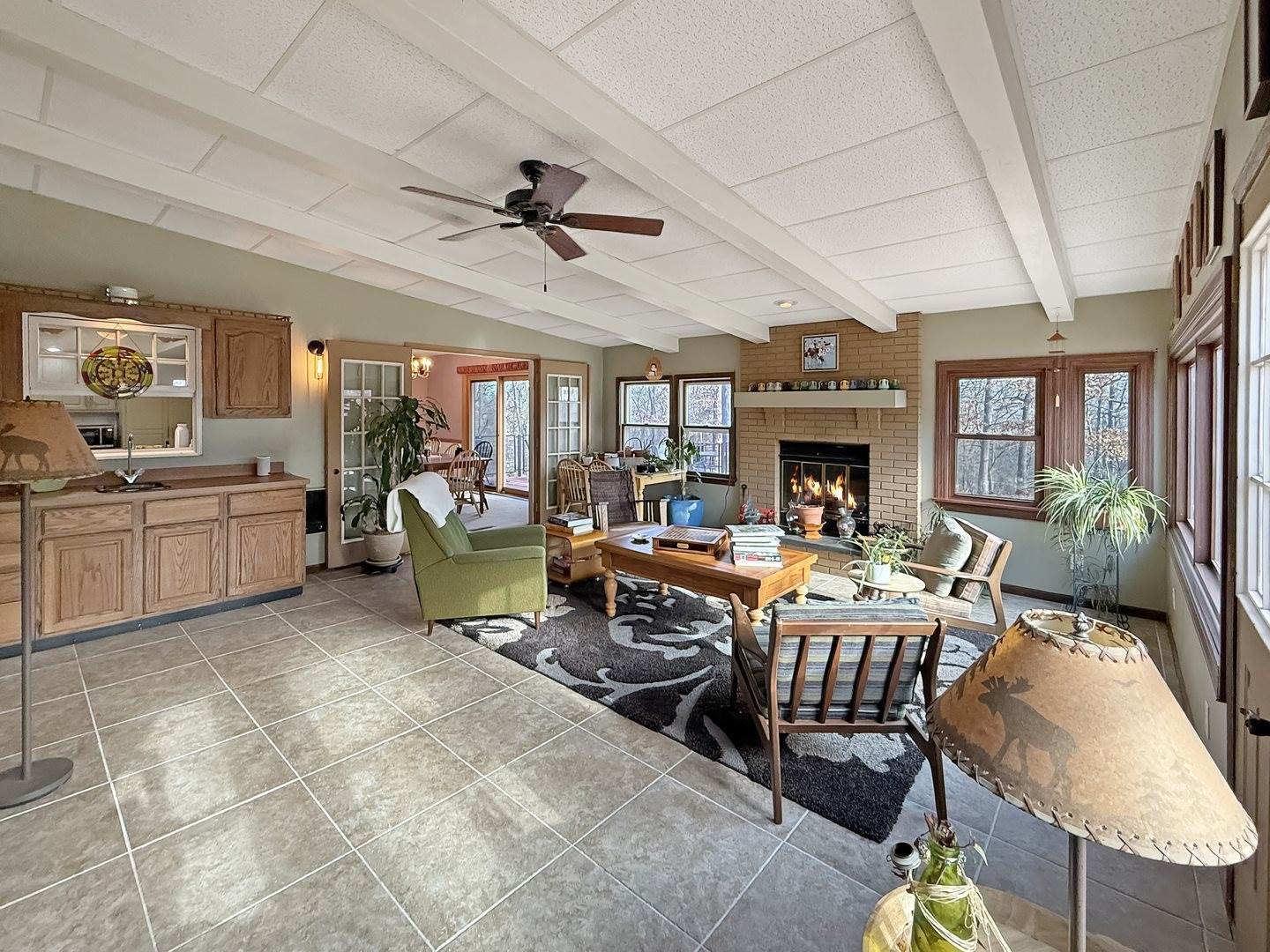 2027 Burd Haven, Freeport, IL 61032