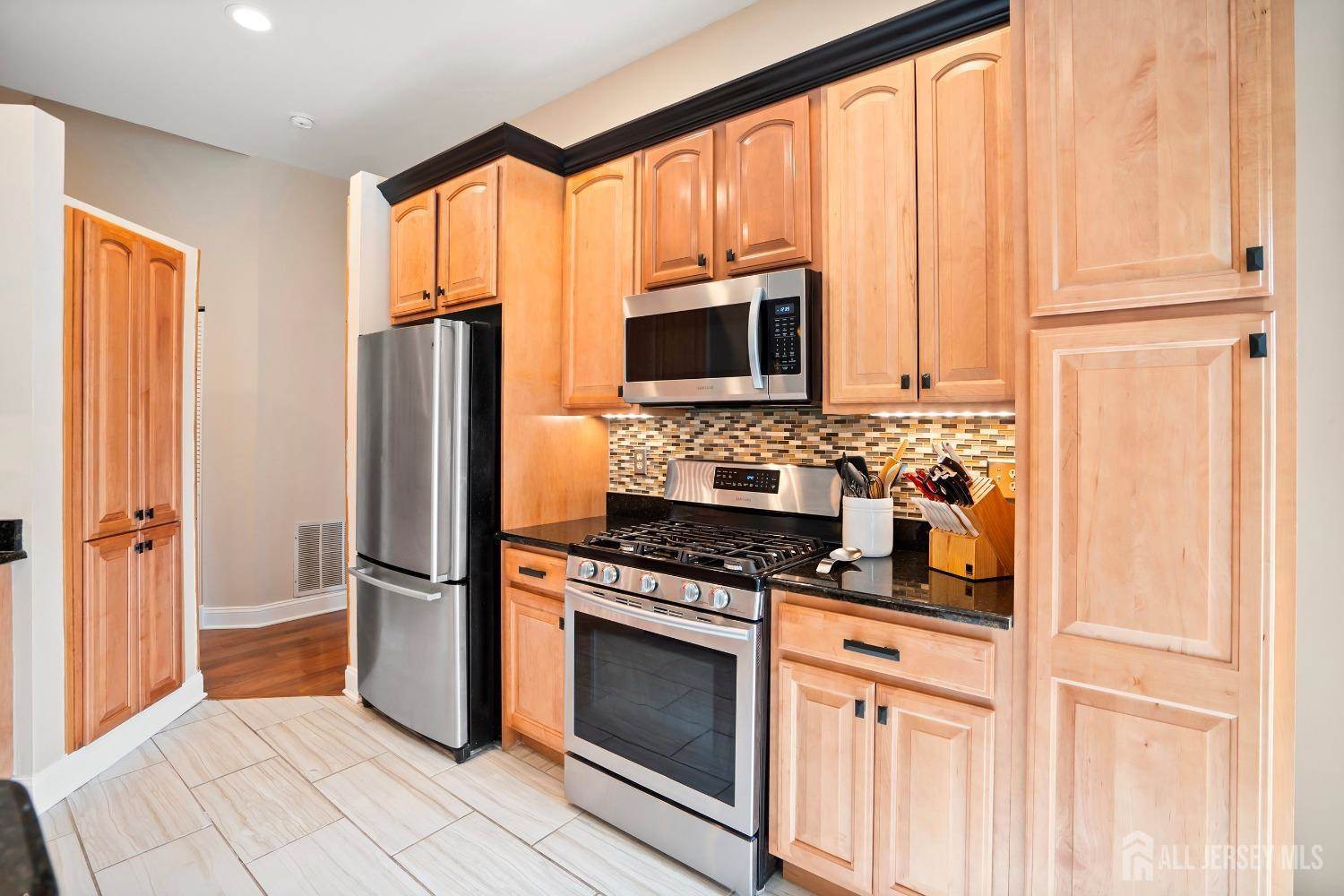 7343 Elm Court, South Brunswick, NJ 08852