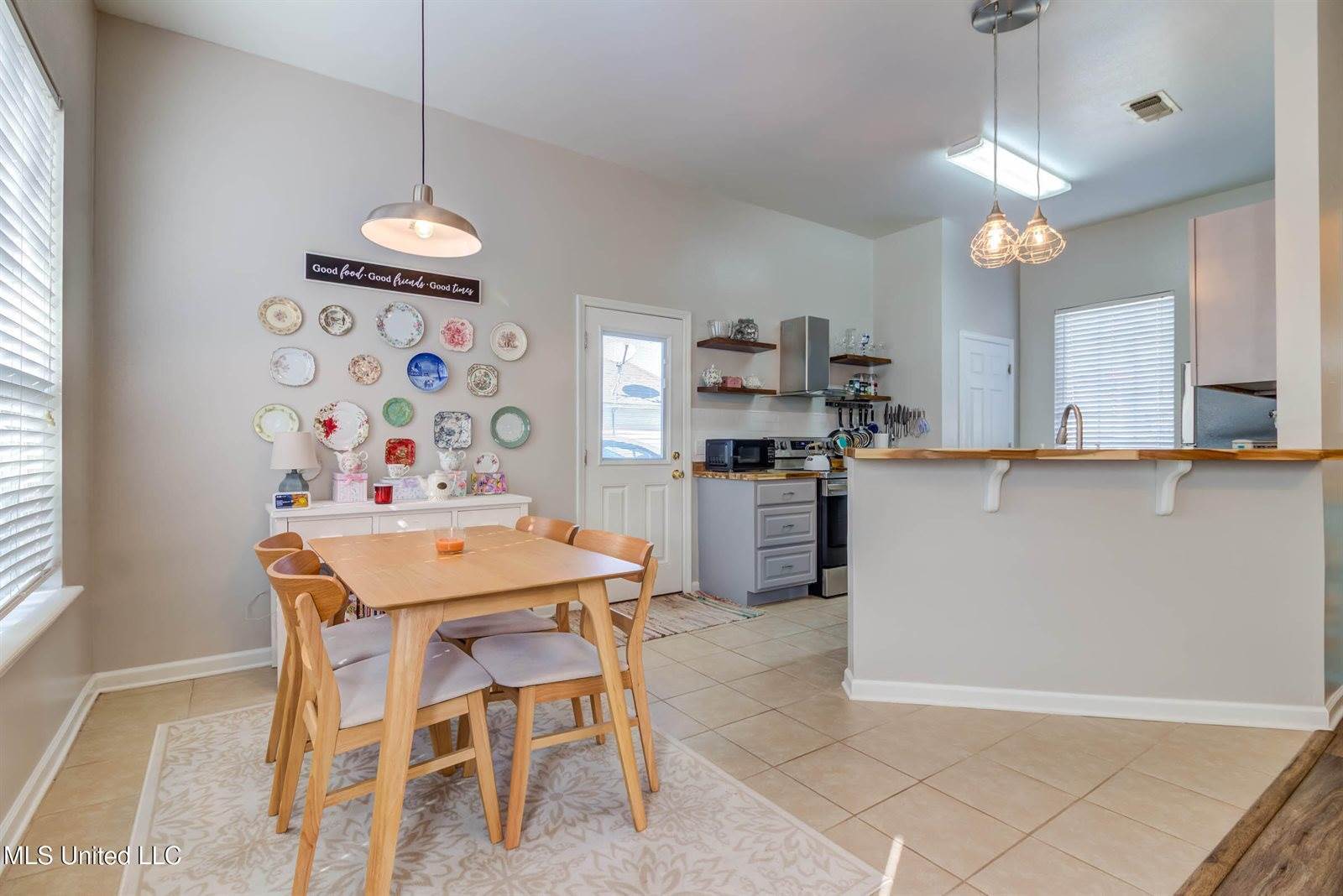 313 Espy Avenue, Pass Christian, MS 39571