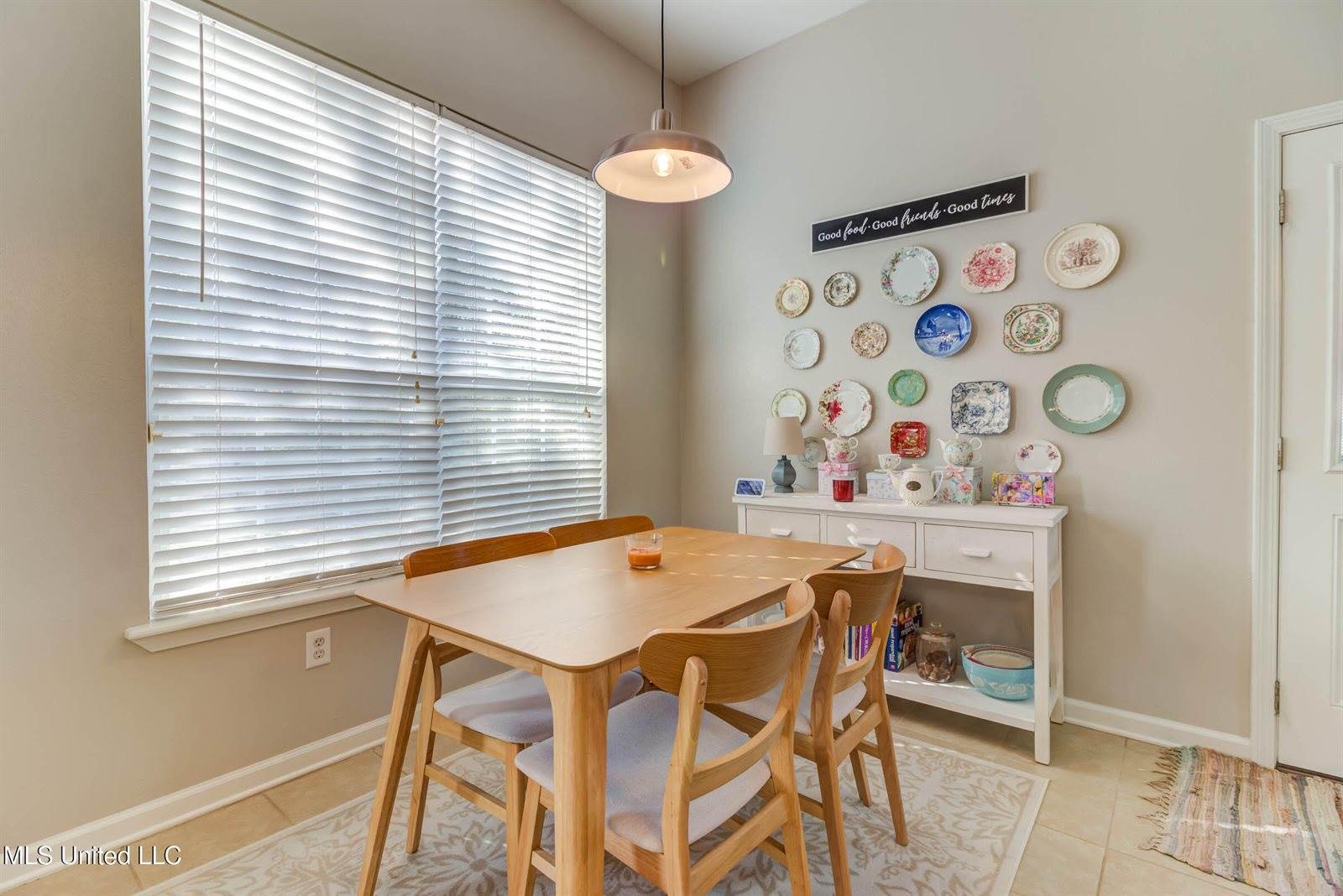 313 Espy Avenue, Pass Christian, MS 39571