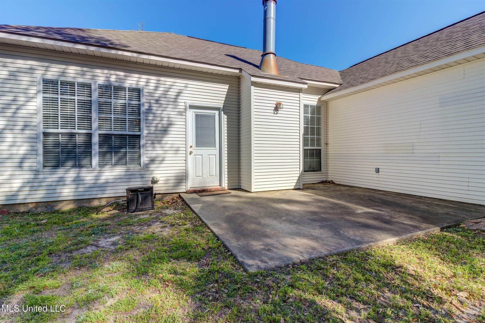 313 Espy Avenue, Pass Christian, MS 39571