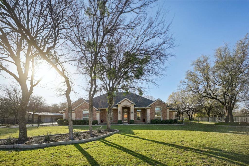3001 Bald Eagle Court, Fort Worth, TX 76135