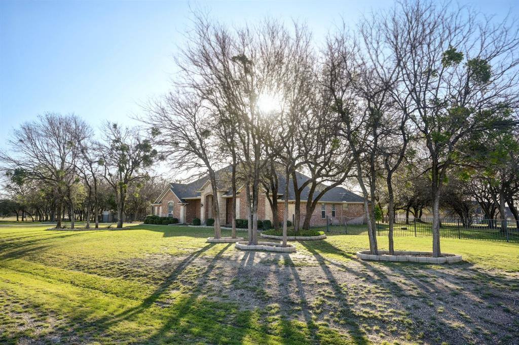 3001 Bald Eagle Court, Fort Worth, TX 76135