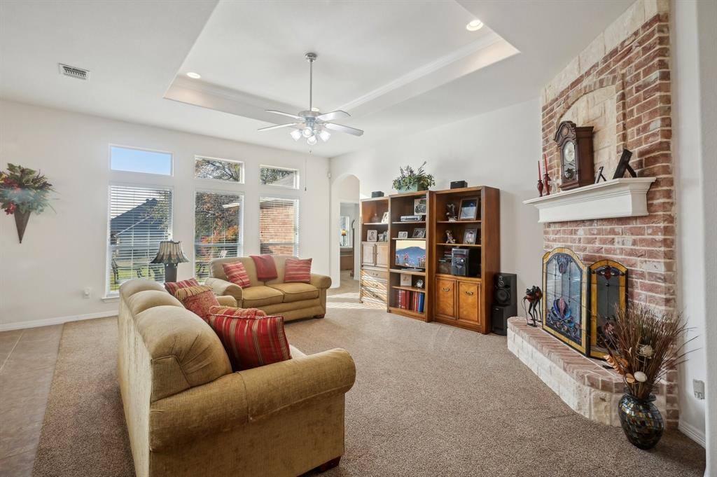 3001 Bald Eagle Court, Fort Worth, TX 76135