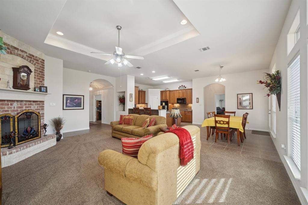 3001 Bald Eagle Court, Fort Worth, TX 76135