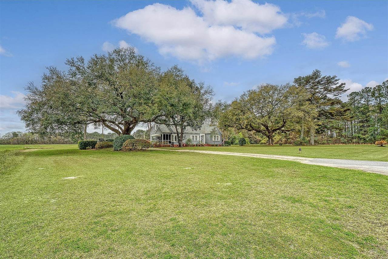 3919 Vance Road, Holly Hill, SC 29059