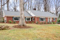 329 N Oakwood Dr, Statesville, NC 28677