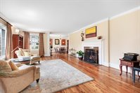 329 N Oakwood Dr, Statesville, NC 28677