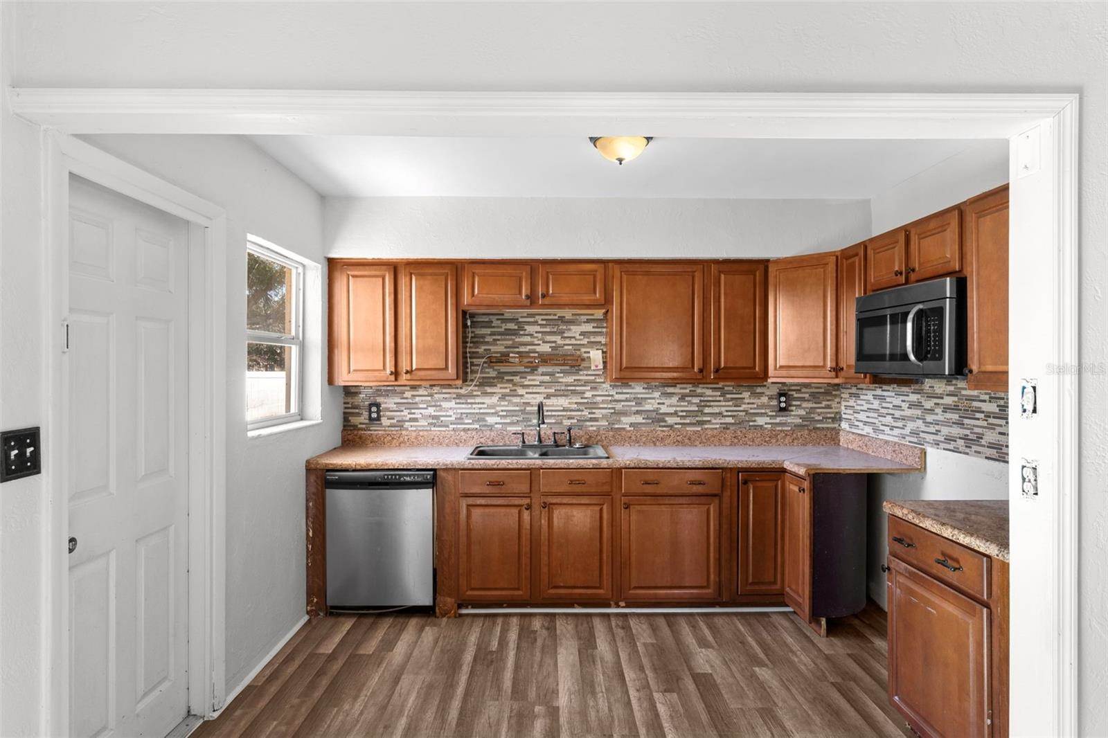 102 21ST Street NE, Bradenton, FL 34208