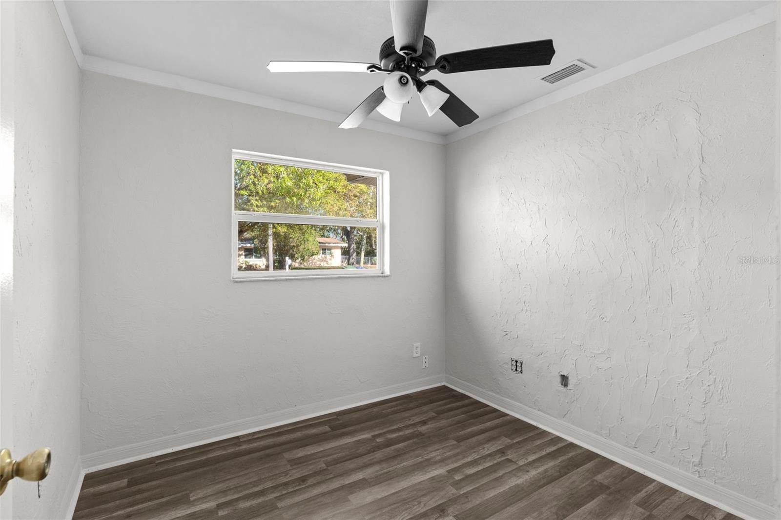 102 21ST Street NE, Bradenton, FL 34208