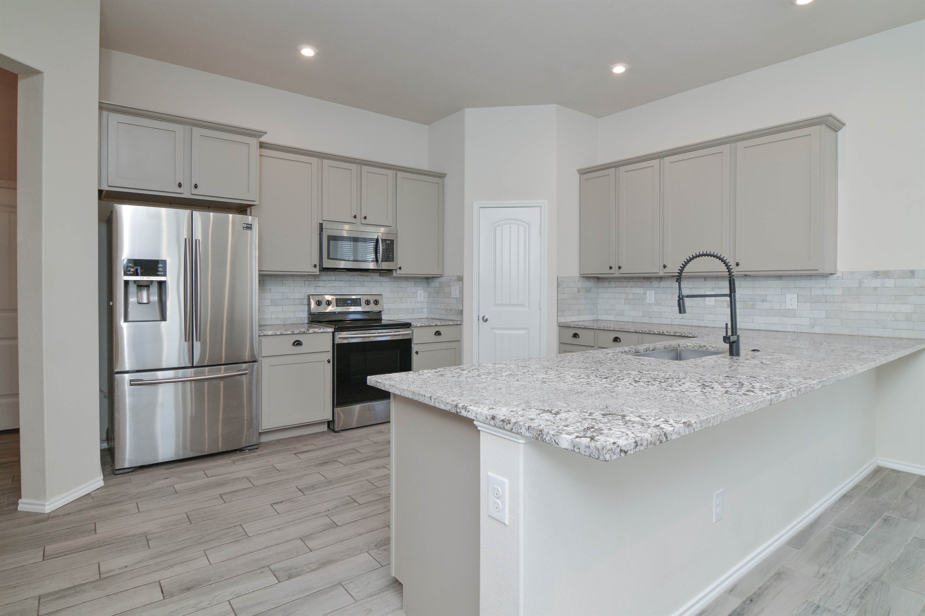13907 Vernon Ave, Lubbock, TX 79423