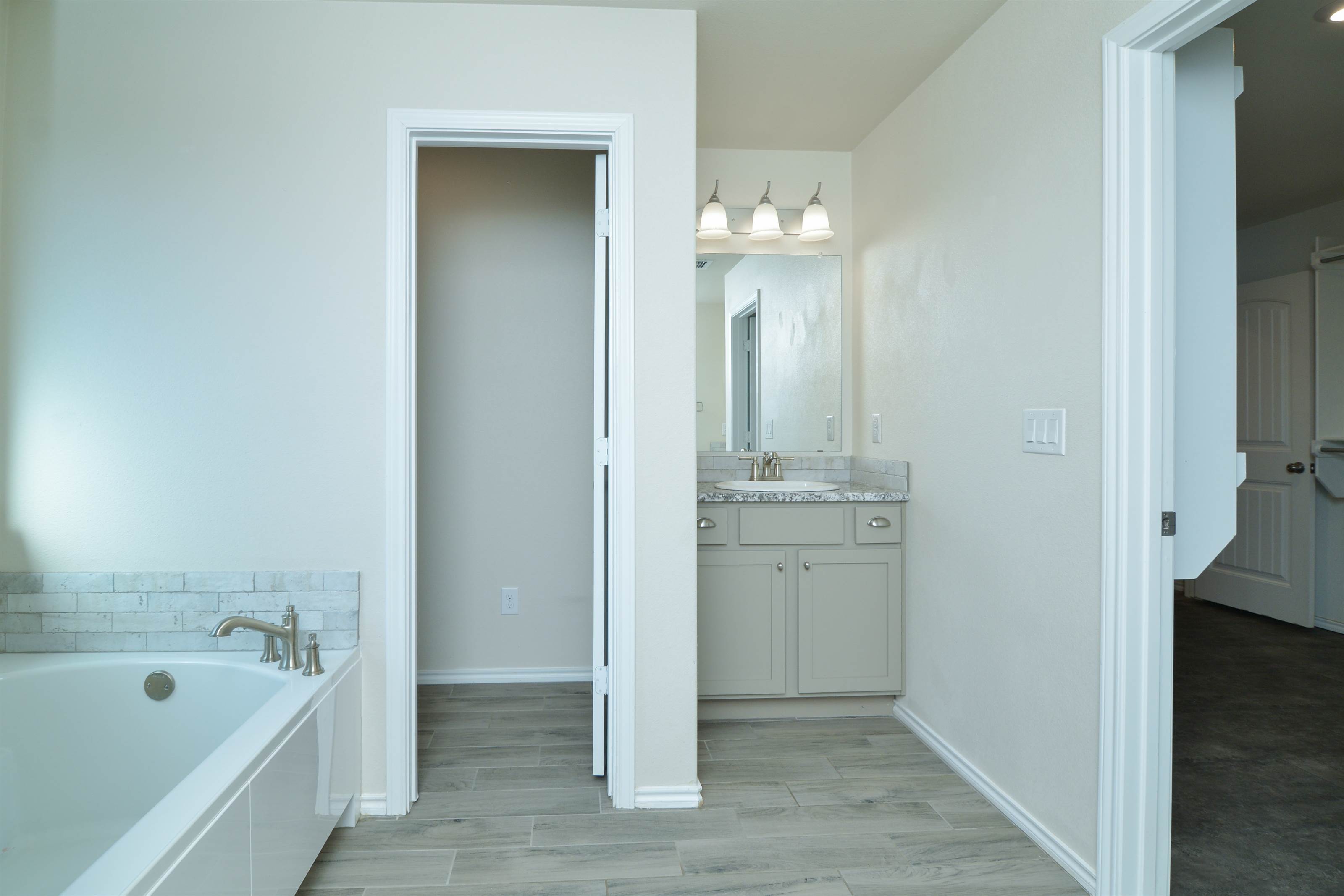 13907 Vernon Ave, Lubbock, TX 79423