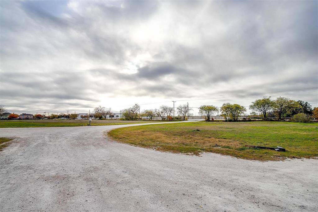 1101 East Main Street, Crowley, TX 76036